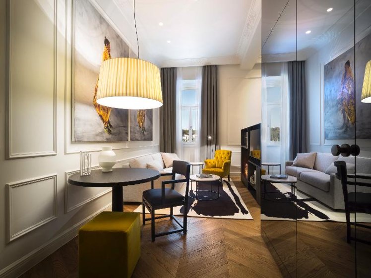 SUITE CAPACITY 4 Room