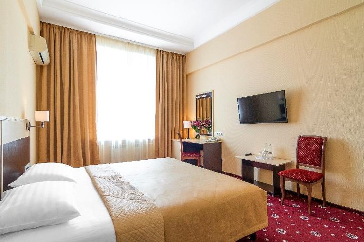 SINGLE STANDARD Room
