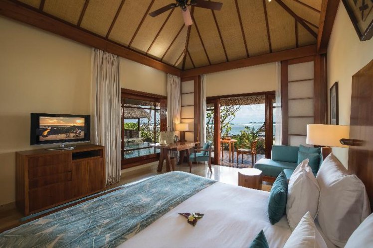 VILLA BEACH FRONT Room
