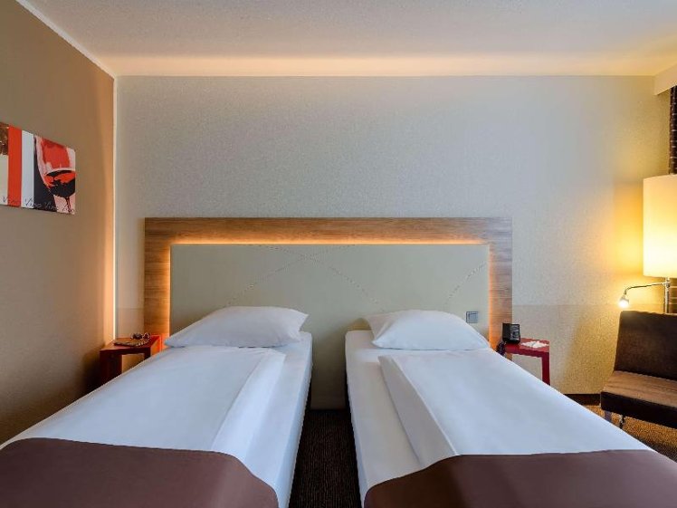 TWIN STANDARD Room
