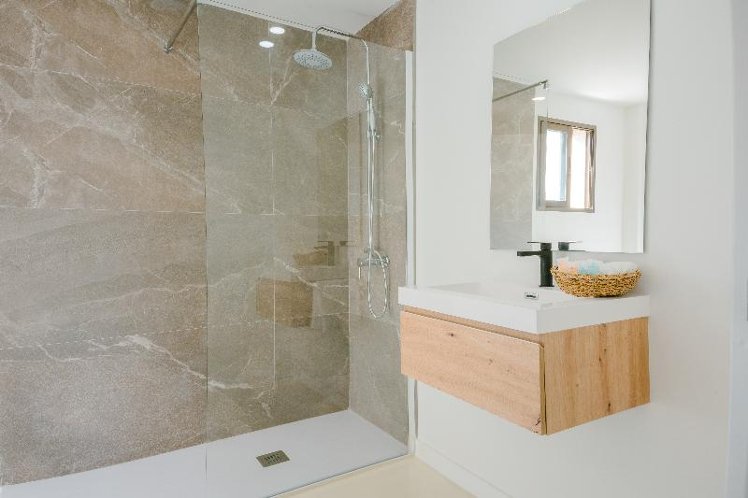 TRIPLE STANDARD Room