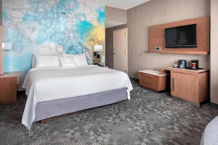 DOUBLE KING SIZE BED Room