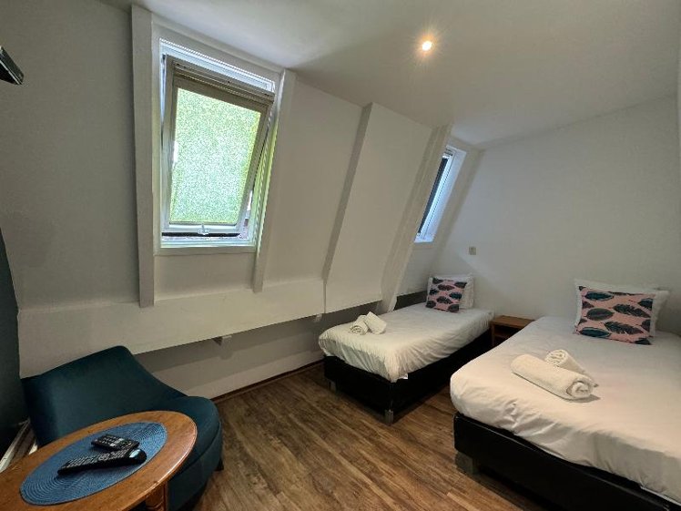 TWIN STANDARD Room