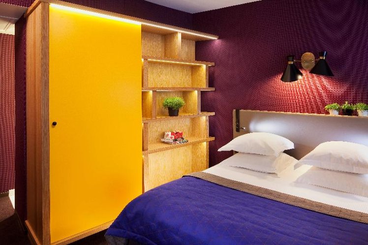 DOUBLE SUPERIOR Room