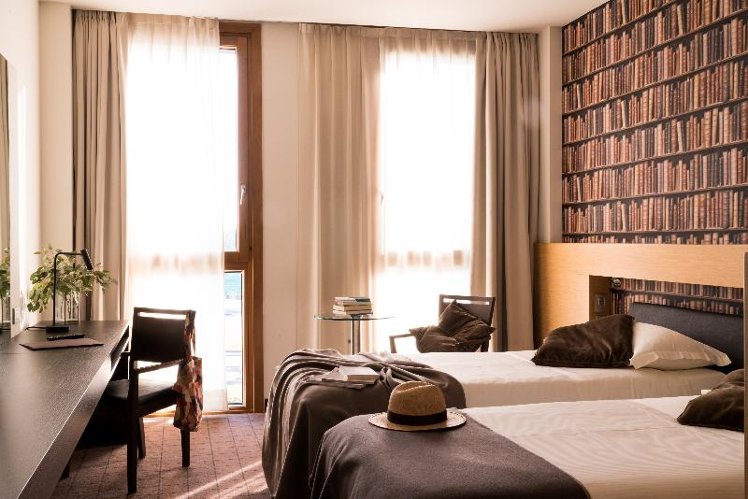 TWIN STANDARD Room