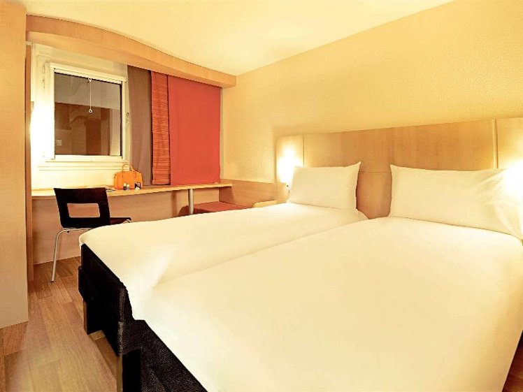 TWIN STANDARD Room