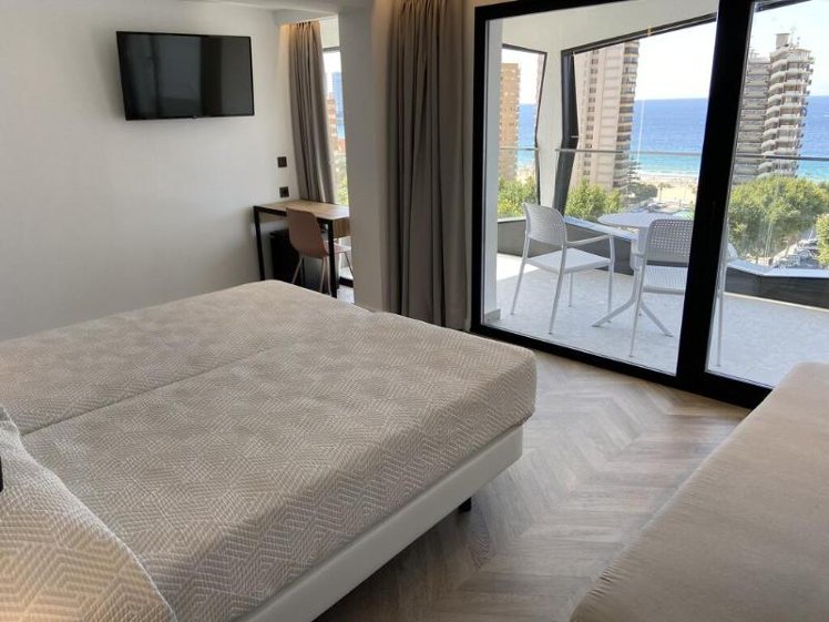 DOUBLE WITH VIEWS Room