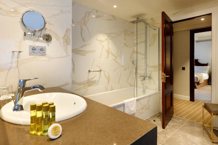 DOUBLE PREMIUM SEA VIEW Room