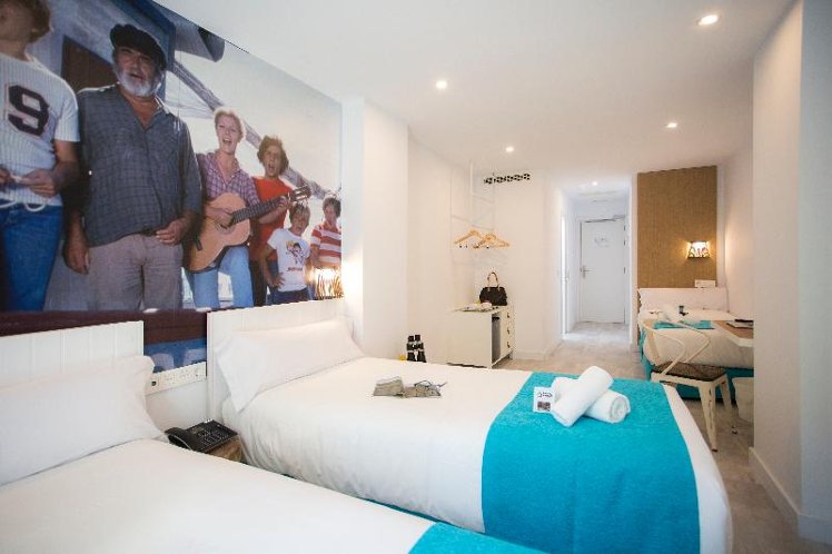 TWIN STANDARD Room