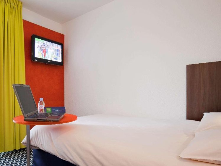 TWIN STANDARD Room
