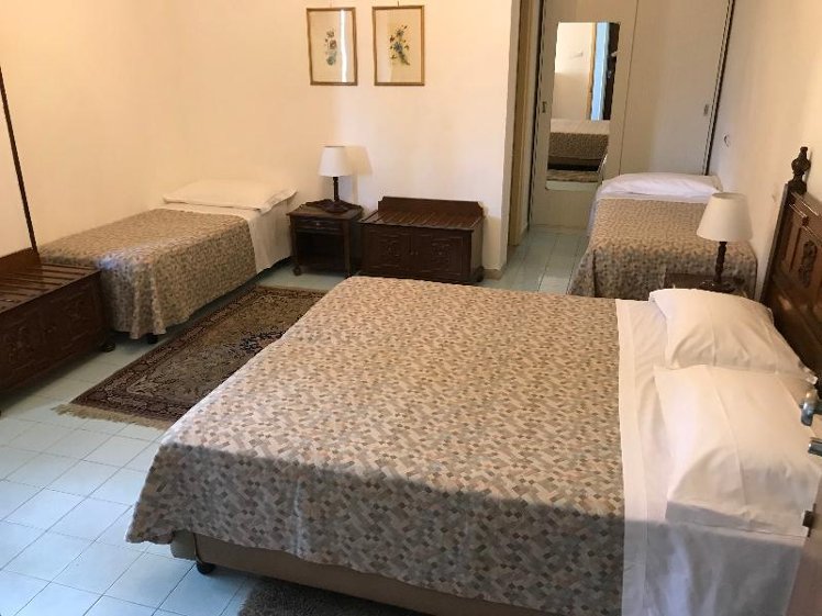 QUADRUPLE STANDARD Room