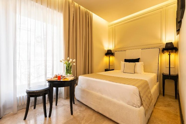 DOUBLE BASIC Room