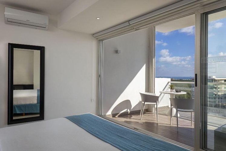 DOUBLE LUXURY SEA VIEW Room