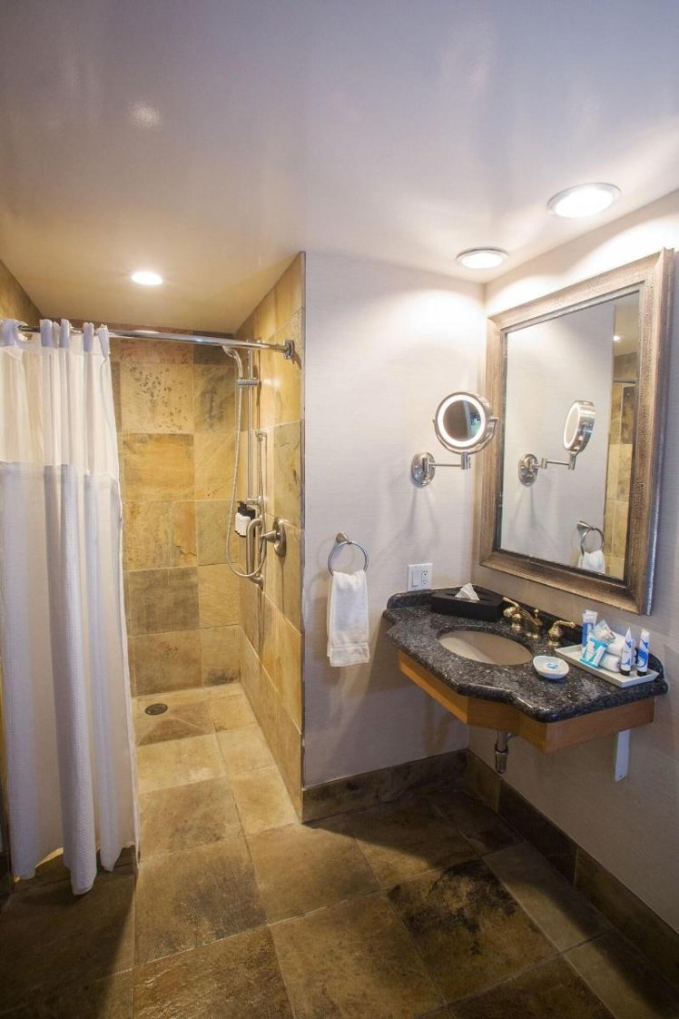 JUNIOR SUITE Accessible WITH VIEWS Room