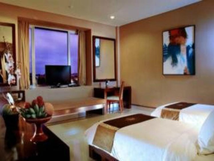 Double or Twin DELUXE Room