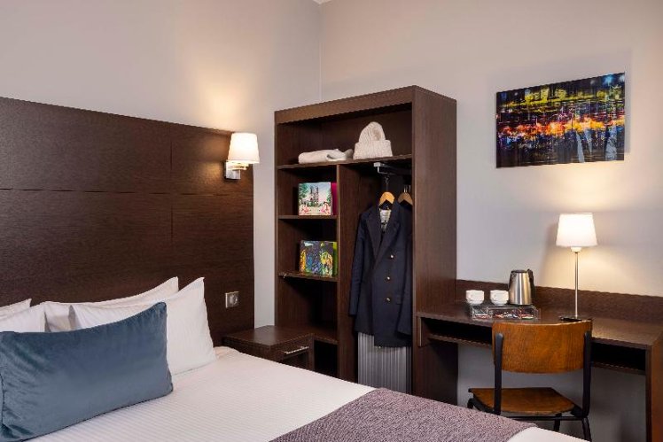 DOUBLE STANDARD Room