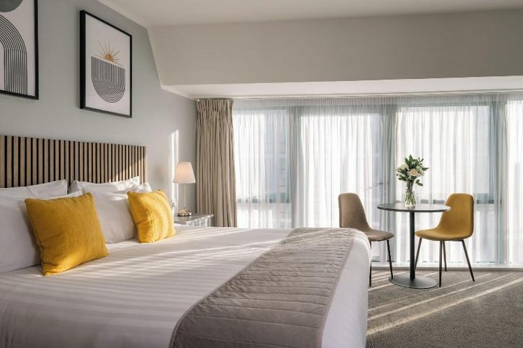 DOUBLE STANDARD Room
