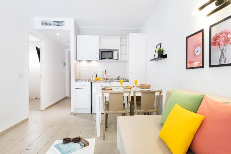 APARTMENT WITH BALCONY Room