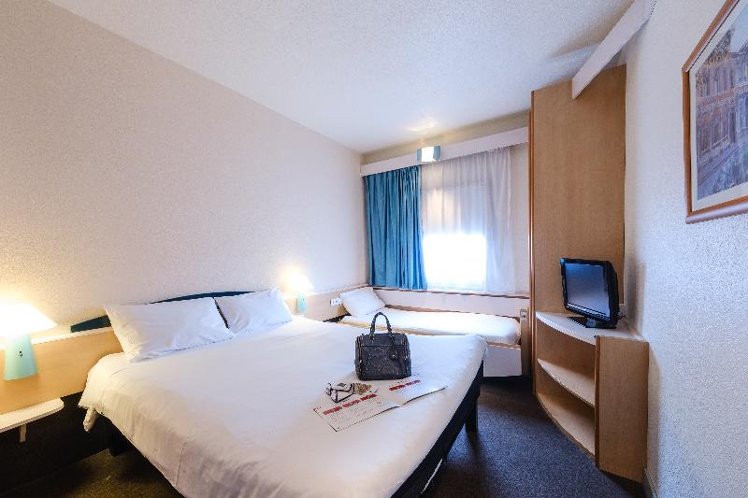 DOUBLE SUPERIOR WITH DOUBLE BED Room