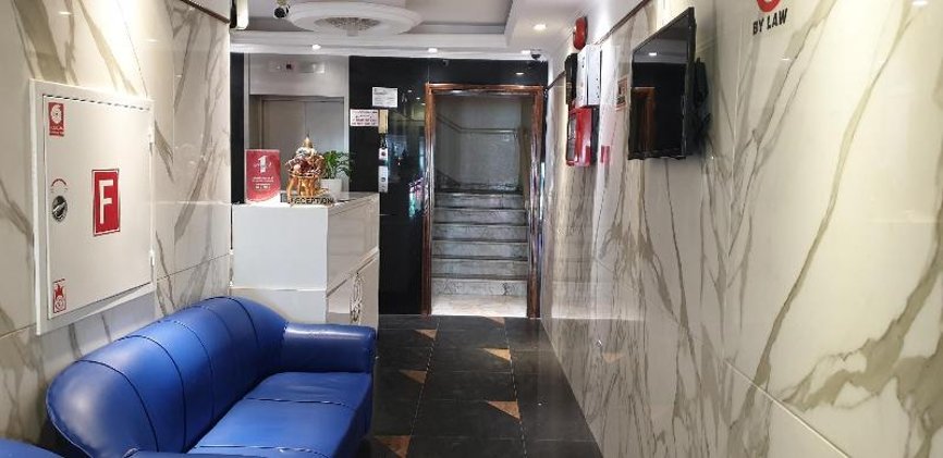 Royal Creek Hotel