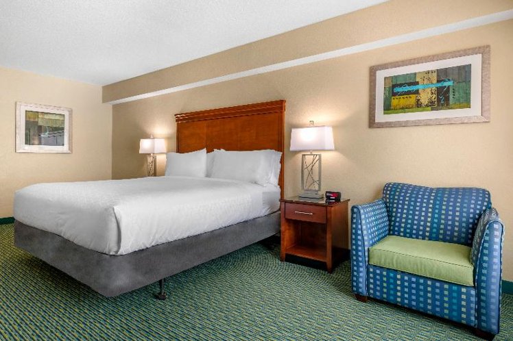 DOUBLE DELUXE KING BED Room