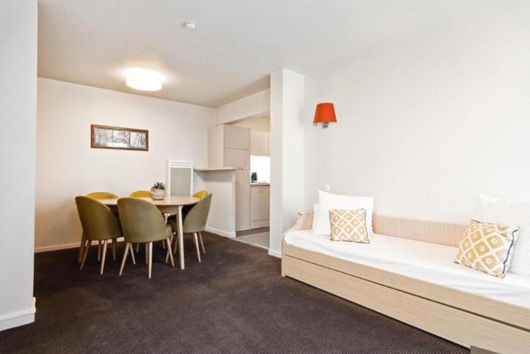 APARTMENT TWO BEDROOMS ONE BATHROOM Room