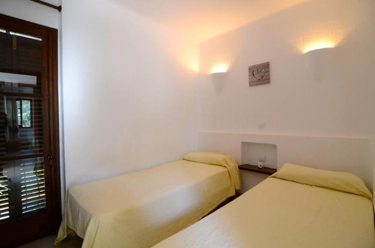 APARTMENT THREE BEDROOMS Room