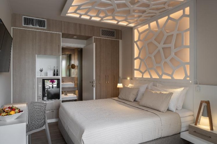 DOUBLE WITH JACUZZI Room