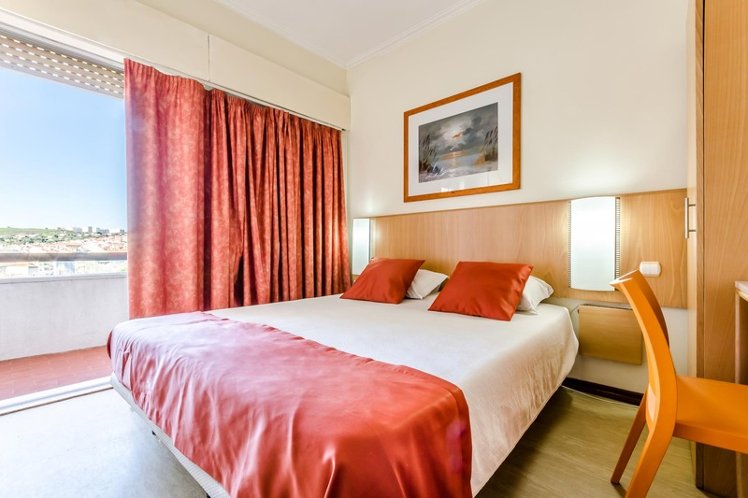 SINGLE STANDARD Room