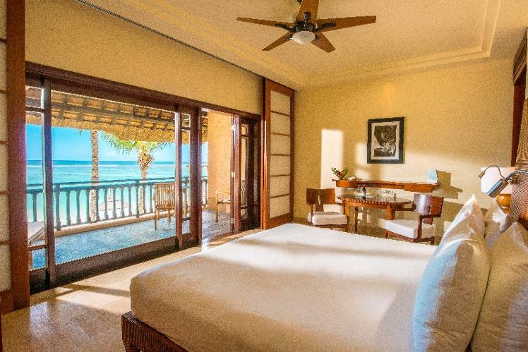 JUNIOR SUITE OCEAN FRONT Room