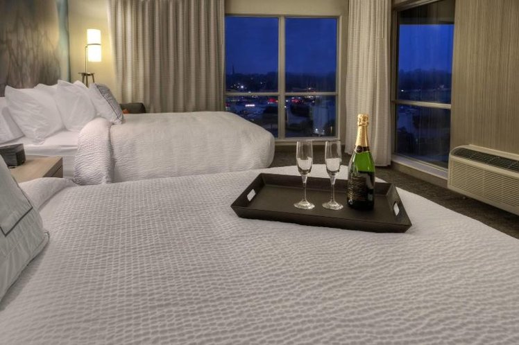 JUNIOR SUITE TWO QUEEN BEDS Room