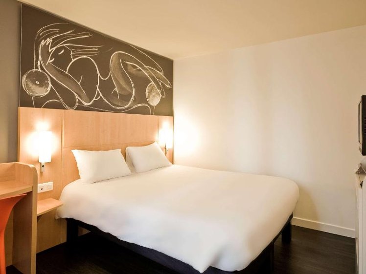 TWIN STANDARD Room