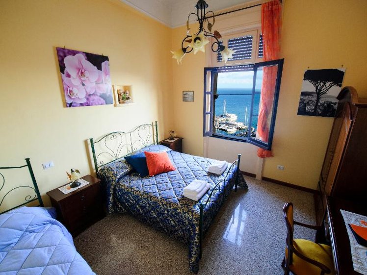 TRIPLE CLASSIC SEA VIEW Room