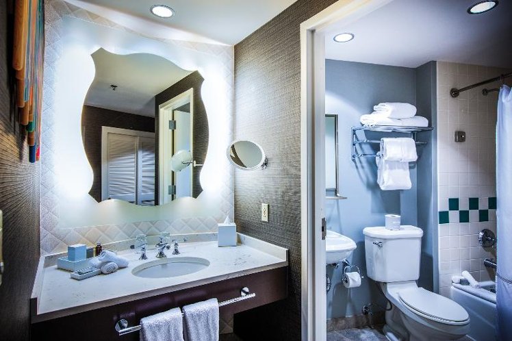 QUADRUPLE TWO BEDS Room