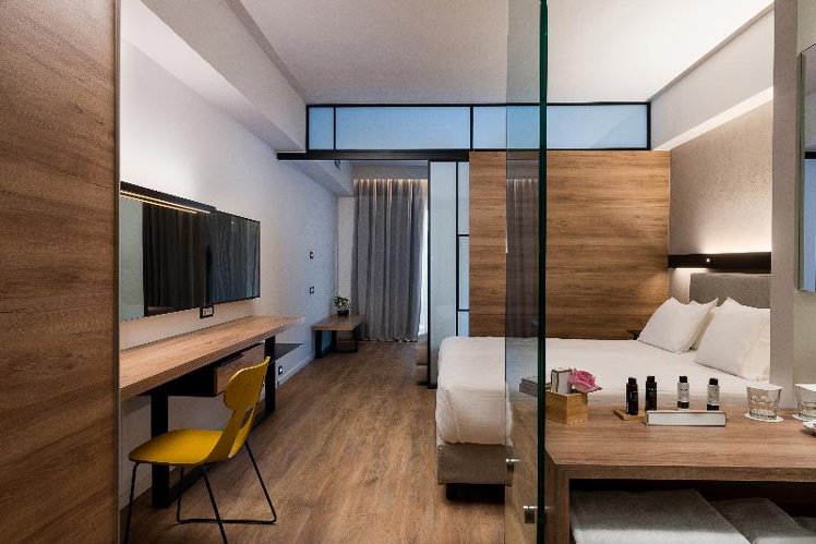 SUITE POOL VIEW Room