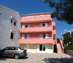 House  Antonija