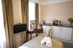 Dolphin House Serviced Apartments