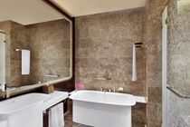 AlRayyan Hotel Doha Curio Collection by Hilton