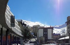 HOTEL MONT BLANC