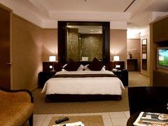 Pacific Regency Hotel