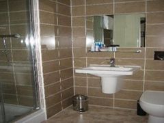Oakhill Apartments