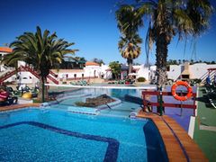 Castillo Club Lake