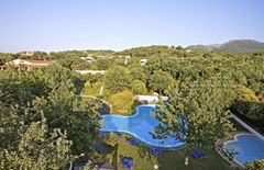 Century Resort Apartments