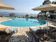 Chrismos Luxury Suites & Studios