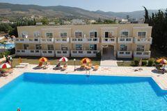 Iris Hotel