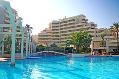 Select Benal Beach Apartments
