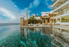 Hotel B Unique
