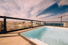 Primera Hotel