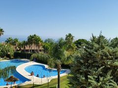 El Porton Apartments