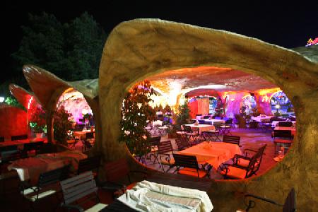 A'la Cart Restaurant Black Pearl